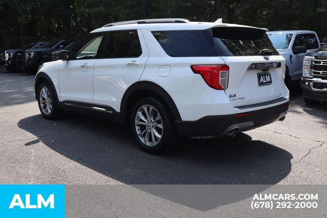 Photo of 2021 White Metallic Ford Explorer
