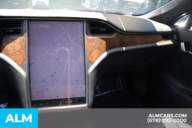 Photo of 2021 White Tesla Model S