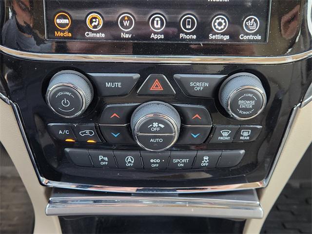 Photo of 2021 Slate Blue Pearlcoat Jeep Grand Cherokee