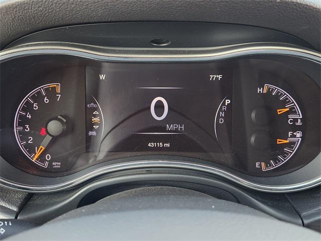 Photo of 2021 Slate Blue Pearlcoat Jeep Grand Cherokee