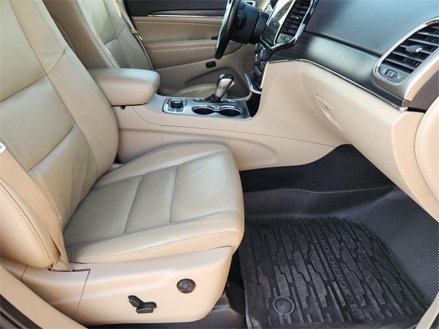 Photo of 2021 Slate Blue Pearlcoat Jeep Grand Cherokee