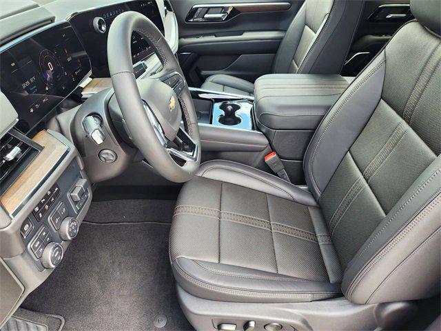 Photo of 2025 Iridescent Pearl Tricoat Chevrolet Tahoe