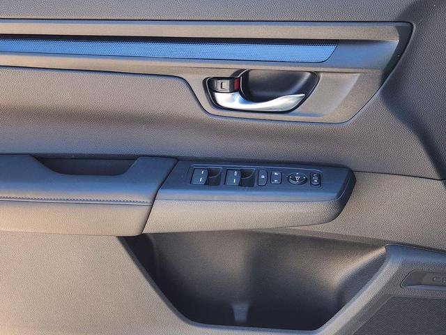 Photo of 2026 Solar Silver Metallic Honda CR-V