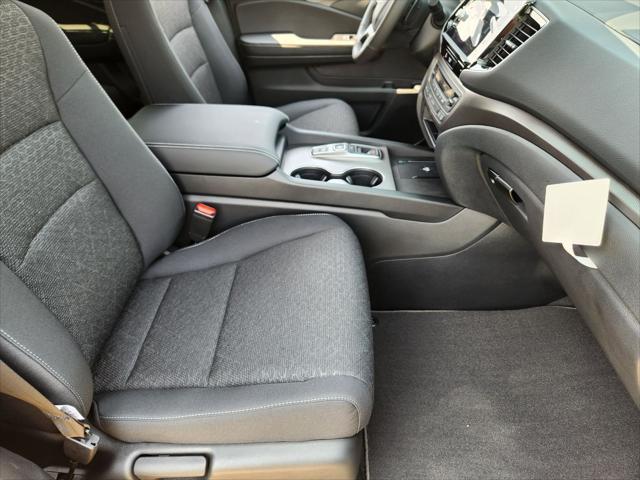 Photo of 2025 Crystal Black Pearl Honda Ridgeline