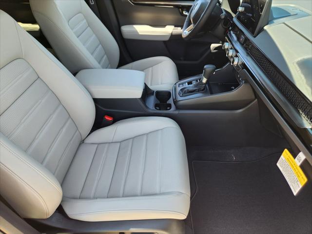 Photo of 2026 Platinum White Pearl Honda CR-V
