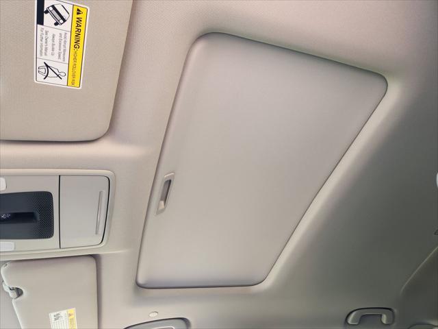Photo of 2026 Platinum White Pearl Honda CR-V