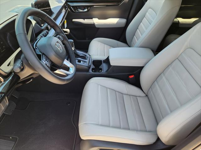 Photo of 2026 Platinum White Pearl Honda CR-V