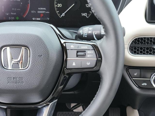 Photo of 2026 Platinum White Pearl Honda HR-V