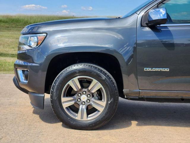 Photo of 2016 Cyber Gray Metallic Chevrolet Colorado