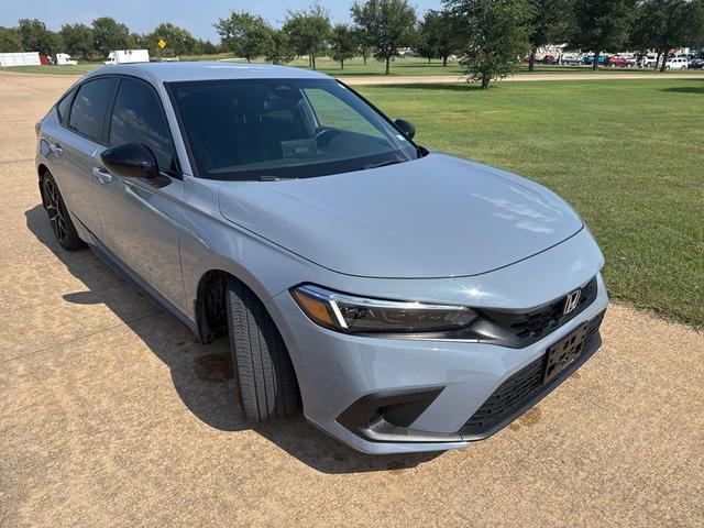 Photo of 2024 Sonic Gray Pearl Honda Civic
