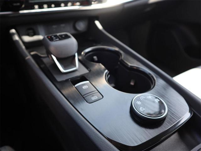 Photo of 2025 Super Black Nissan Rogue