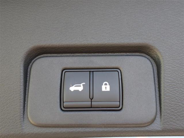 Photo of 2025 Super Black Nissan Rogue