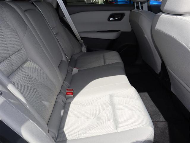 Photo of 2025 Super Black Nissan Rogue