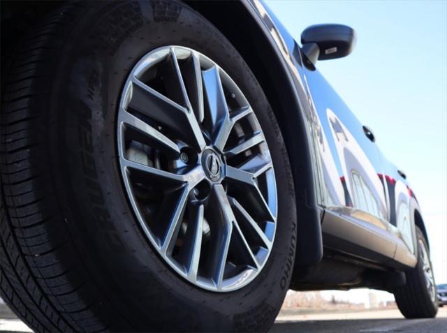 Photo of 2023 Super Black Nissan Rogue
