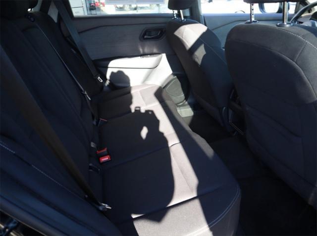 Photo of 2023 Super Black Nissan Rogue