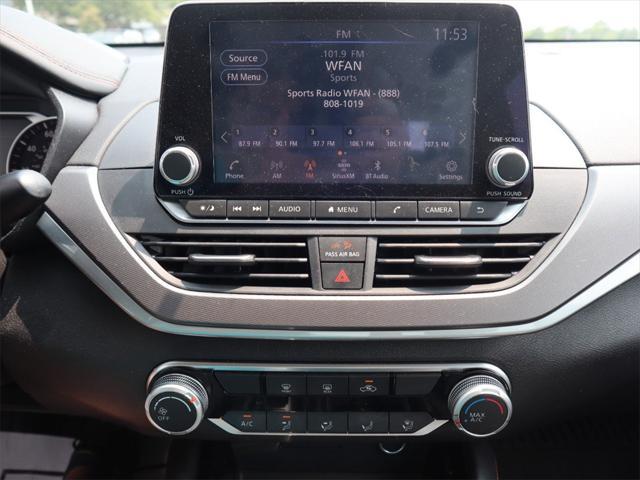 Photo of 2024 Super Black Nissan Altima