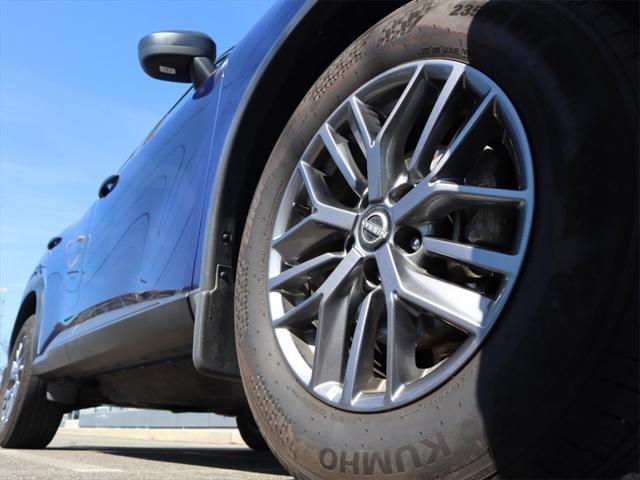 Photo of 2023 Caspian Blue Metallic Nissan Rogue
