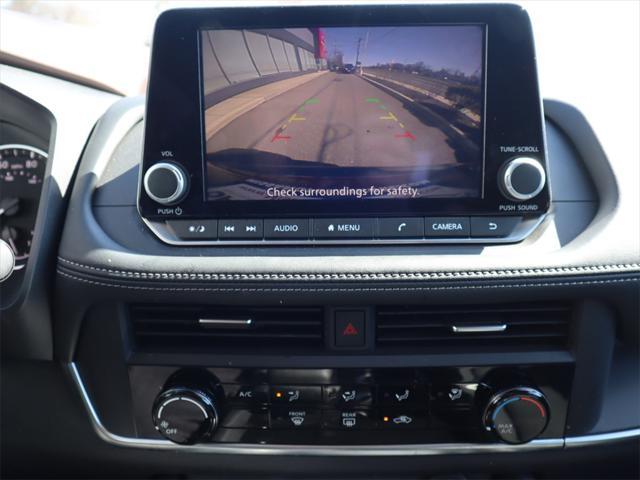 Photo of 2023 Scarlet Ember Tintcoat Nissan Rogue