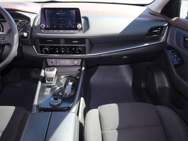 Photo of 2023 Scarlet Ember Tintcoat Nissan Rogue