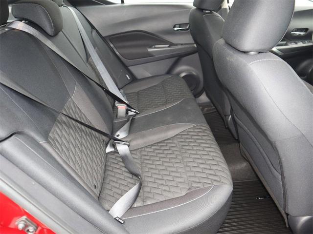Photo of 2023 Scarlet Ember Tintcoat Nissan Kicks