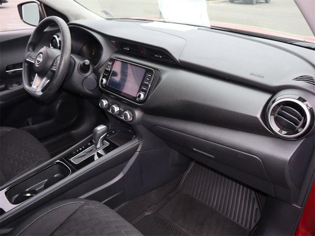 Photo of 2023 Scarlet Ember Tintcoat Nissan Kicks