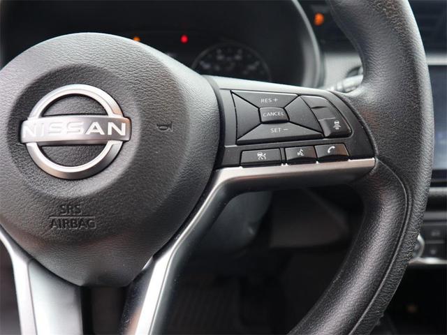 Photo of 2023 Scarlet Ember Tintcoat Nissan Kicks
