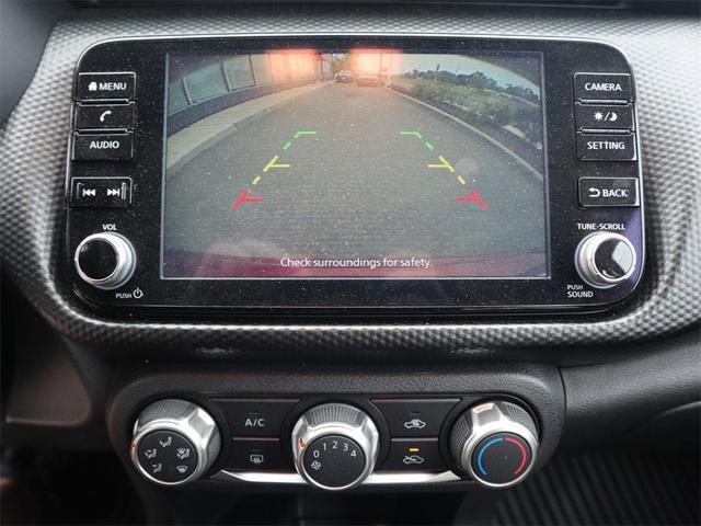 Photo of 2023 Scarlet Ember Tintcoat Nissan Kicks