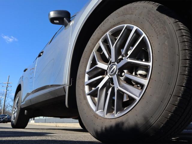 Photo of 2023 Gun Metallic Nissan Rogue