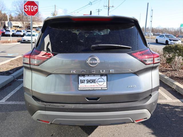Photo of 2023 Gun Metallic Nissan Rogue