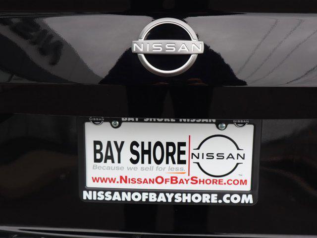 Photo of 2023 Super Black Nissan Altima