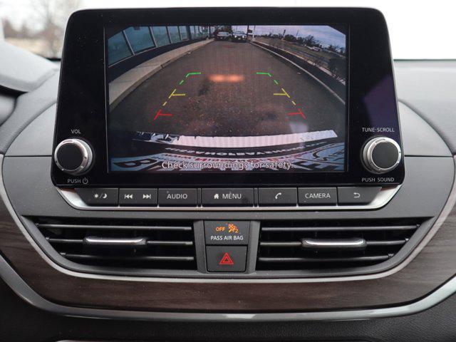 Photo of 2023 Super Black Nissan Altima