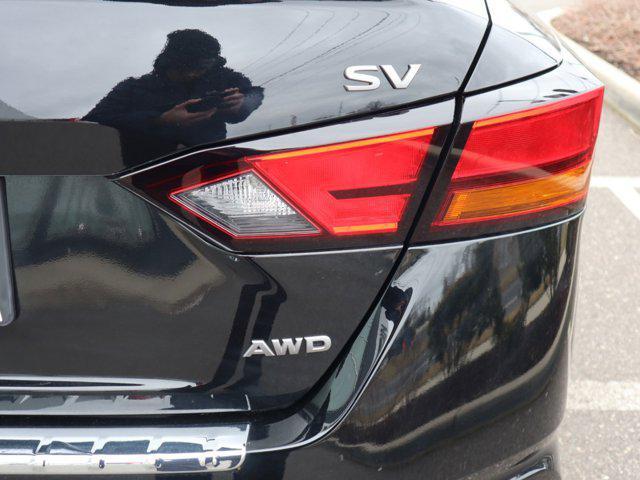 Photo of 2023 Super Black Nissan Altima