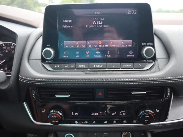 Photo of 2022 Scarlet Ember Tintcoat Nissan Rogue