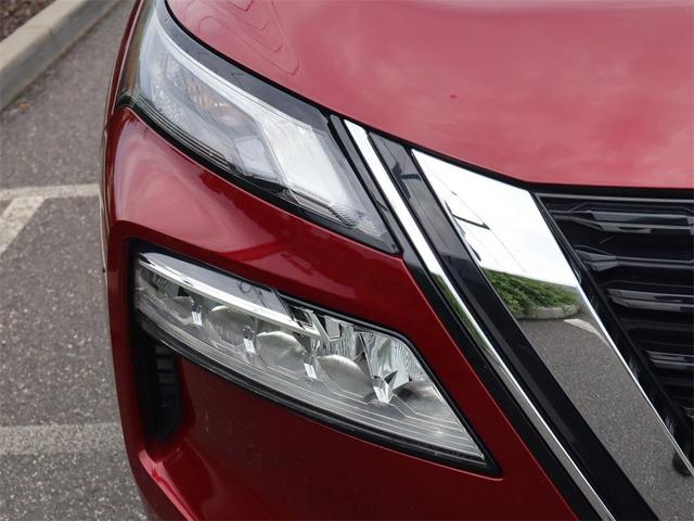 Photo of 2022 Scarlet Ember Tintcoat Nissan Rogue