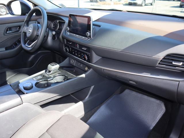 Photo of 2023 Super Black Nissan Rogue