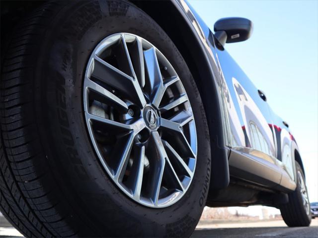 Photo of 2023 Super Black Nissan Rogue