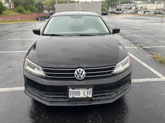 Photo of 2015 Black Volkswagen Jetta