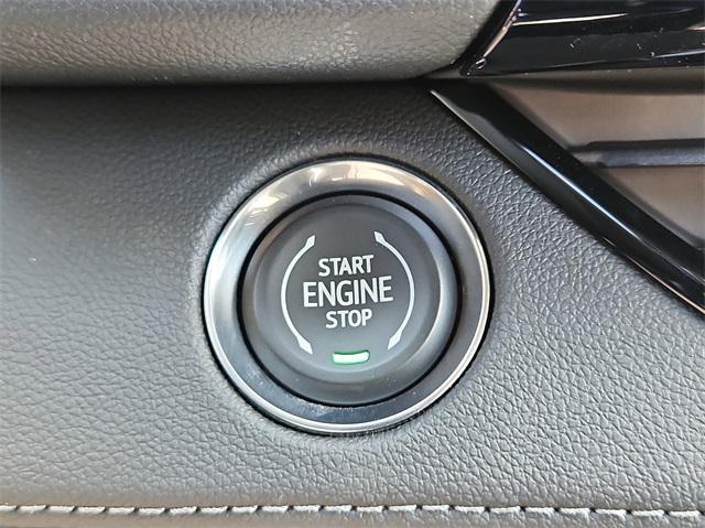 Photo of 2025 Summit White Buick Enclave