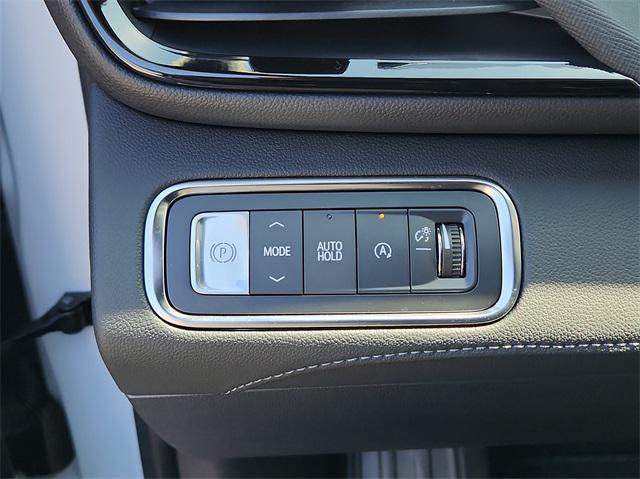 Photo of 2025 Summit White Buick Enclave