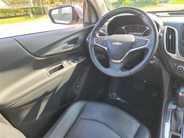 Photo of 2019 Iridescent Pearl Tricoat Chevrolet Equinox