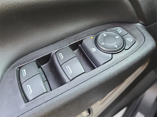 Photo of 2019 Iridescent Pearl Tricoat Chevrolet Equinox