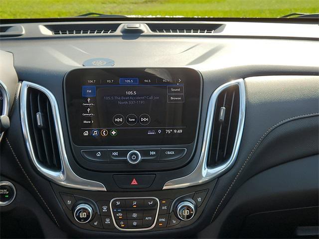 Photo of 2019 Iridescent Pearl Tricoat Chevrolet Equinox