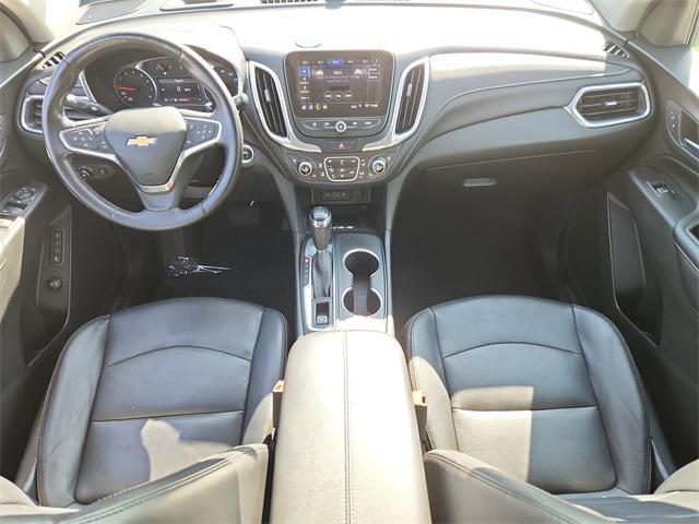 Photo of 2019 Iridescent Pearl Tricoat Chevrolet Equinox