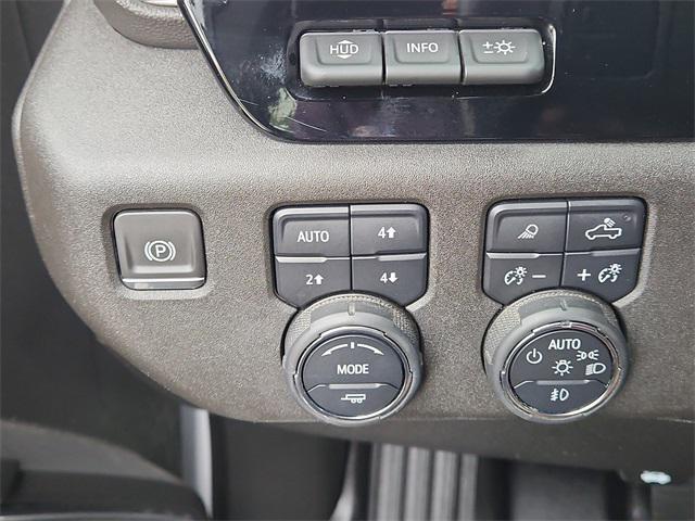 Photo of 2024 Iridescent Pearl Tricoat Chevrolet Silverado 3500