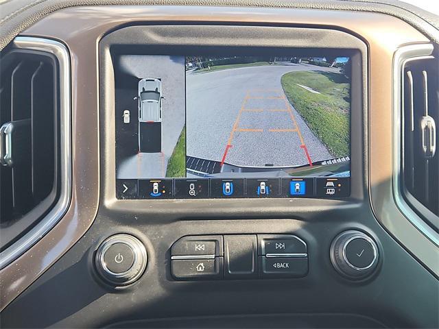 Photo of 2022 Iridescent Pearl Tricoat Chevrolet Silverado 2500