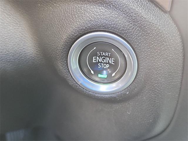 Photo of 2022 Iridescent Pearl Tricoat Chevrolet Silverado 2500