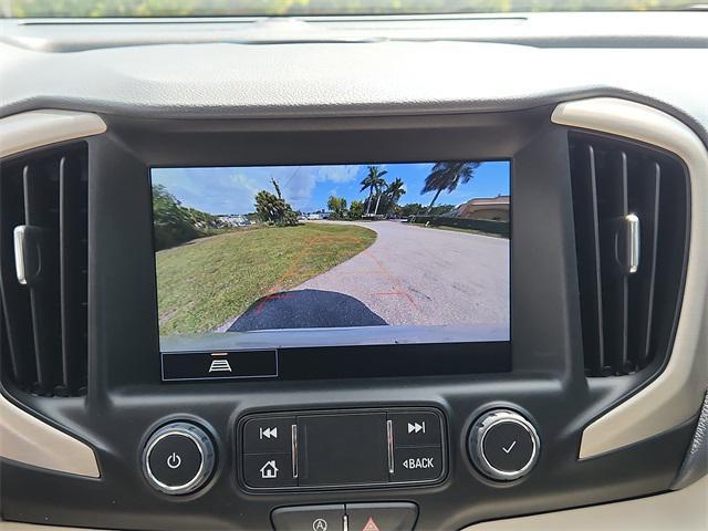 Photo of 2023 White Frost Tricoat GMC Terrain