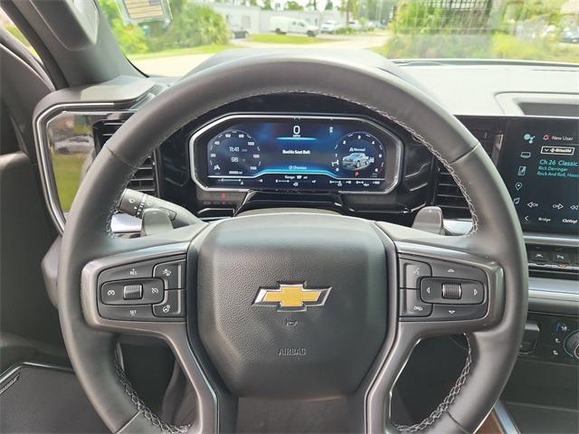 Photo of 2023 Iridescent Pearl Tricoat Chevrolet Silverado 1500