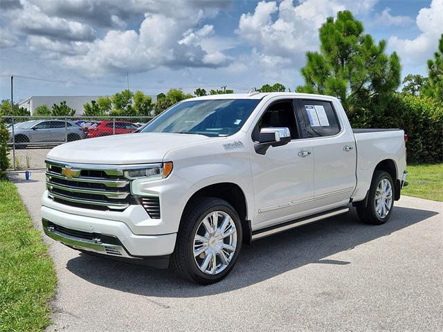 Photo of 2023 Iridescent Pearl Tricoat Chevrolet Silverado 1500
