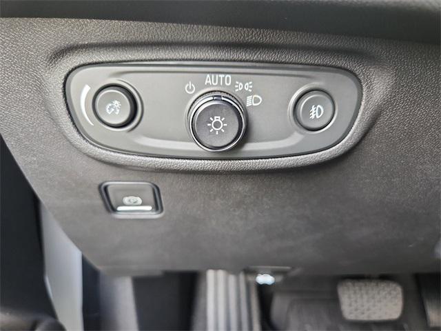 Photo of 2022 Summit White GMC Terrain